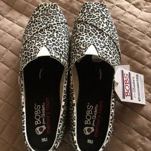 Skechers BOBS Plush Tiger Sass Women's Shoes